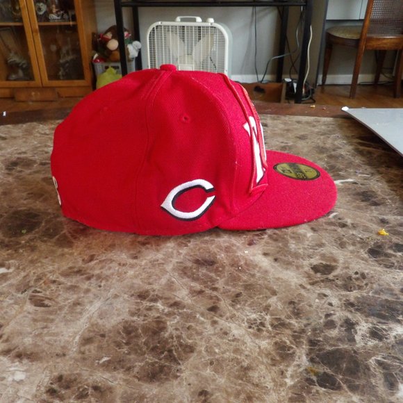 New Era 59 fifty Cincinnati Reds Baseball Hat - Picture 2 of 5